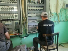 Монтаж шкафа управления